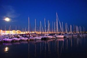 Then the moon was awesome in Cap D'Agde.