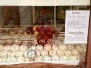 These snowballs are Rothenburg's signature cookie. At first sight it reminded us of SNL's "Schwetty Balls" LOL!