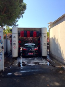 Had to get Betsy a wash. She was looking quite filthy by this time. The car wash moves around the car while it is parked. We had to get out, couldn't stay inside.