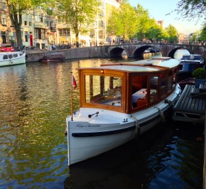 Took a dinner cruise on this boat, very nice time!