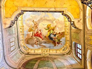 Ceiling painting in Palace is very intricate.