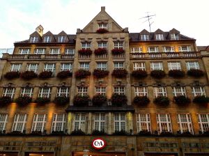 Nice buildings in the center of another plats