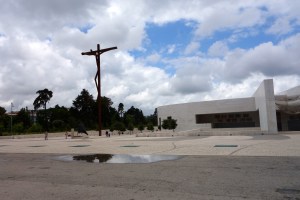 This is the NEW Basilica at the opposite end of the parking area and this is so modern, it's unbelievable!! 