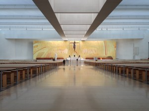 This was taken at the nave area, the people at the alter look like ants.. crazy big. It holds 8000 people. 