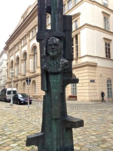 For all of Norm's Fiji friends?? LOL! without glasses that's what it looks like