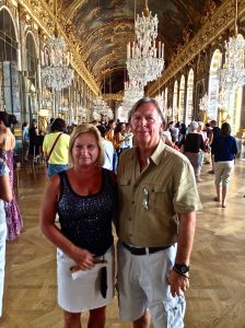 Here we are in the Hall of Mirrors Room. You can rent this room for 7000 Euros a night!