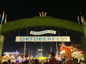 Nice welcome sign for all of us festival goers!