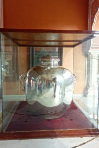 Largest silver pot in the world!