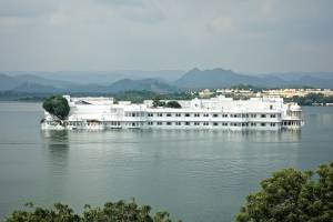 Such a calm lake before the storm. 