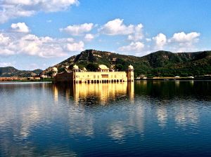 A former lake palace in Jaipur, they are turning this into a restaurant. 