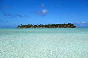 Maina Island, this used to be connected to Honeymoon Island, but you can still walk there. It's only about knee deep. 