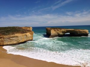 See this beautiful rock formation? It was once ONE piece. 
