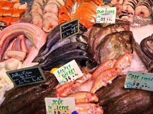 You want fresh fish? This is the place. The market in Sarlat. Just cut the heads off before you cook!!