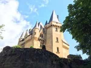 We are in Maison de Clerans. This is Chateau de Clerans, the Castle which is owned by our landlord and located right next door to us!