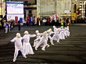 And then there were mimes!